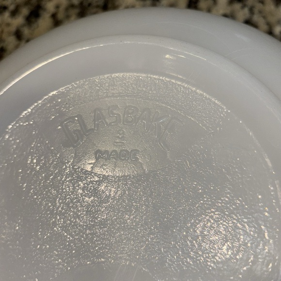 Vtg GlassBake 9 Made for Sunbeam White Glass Mixing Bowl 9” x 4 1/2” pour spout - Picture 10 of 16
